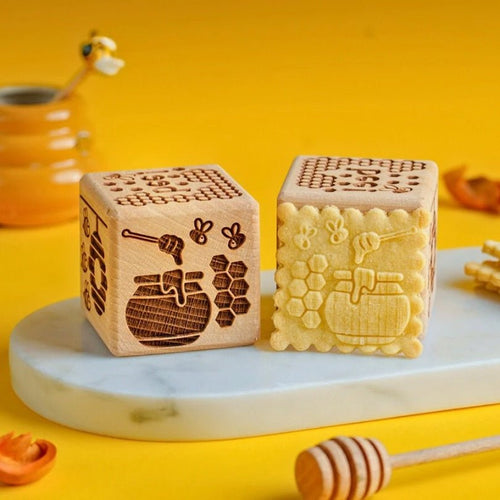 Bee 6-in-1 Cookie Stamp Cube