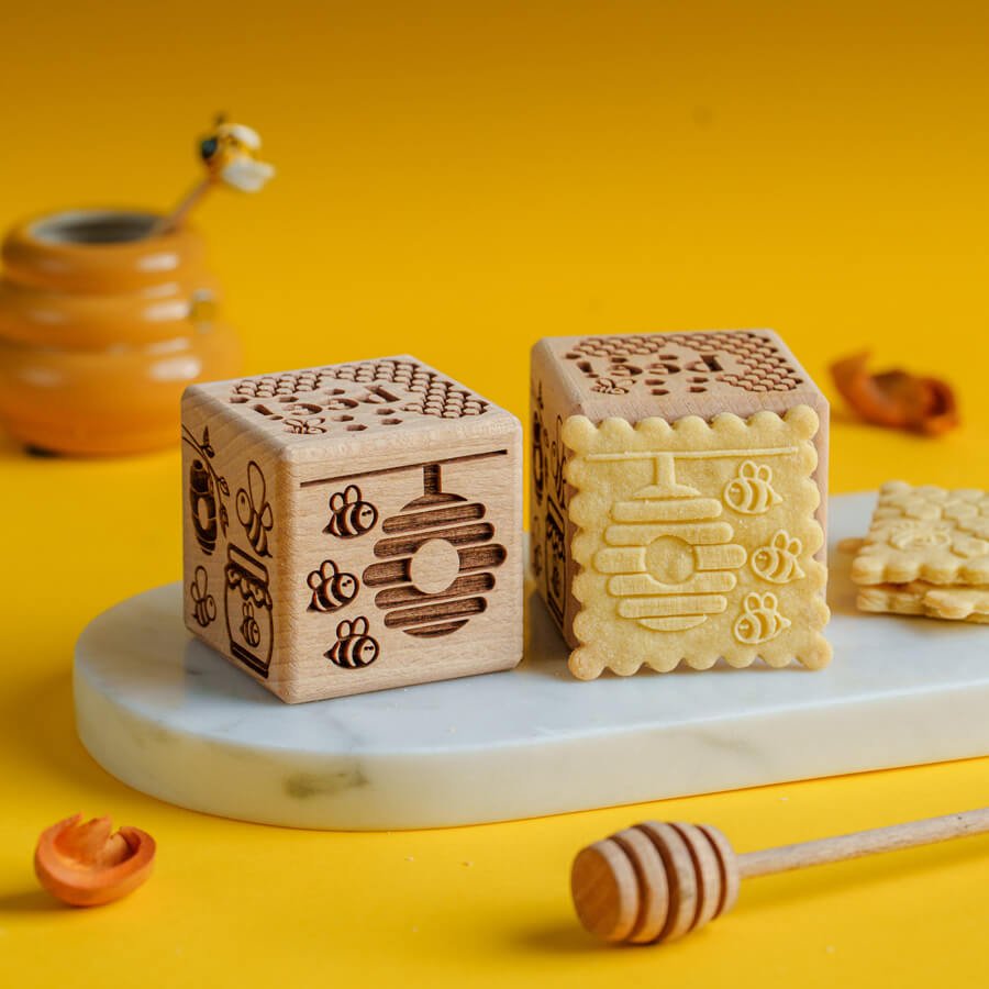 Precise Bee Cube Pastrymade 6-in-1 Bee Embossed Cookie Stamp Cube for Creative Baking ...