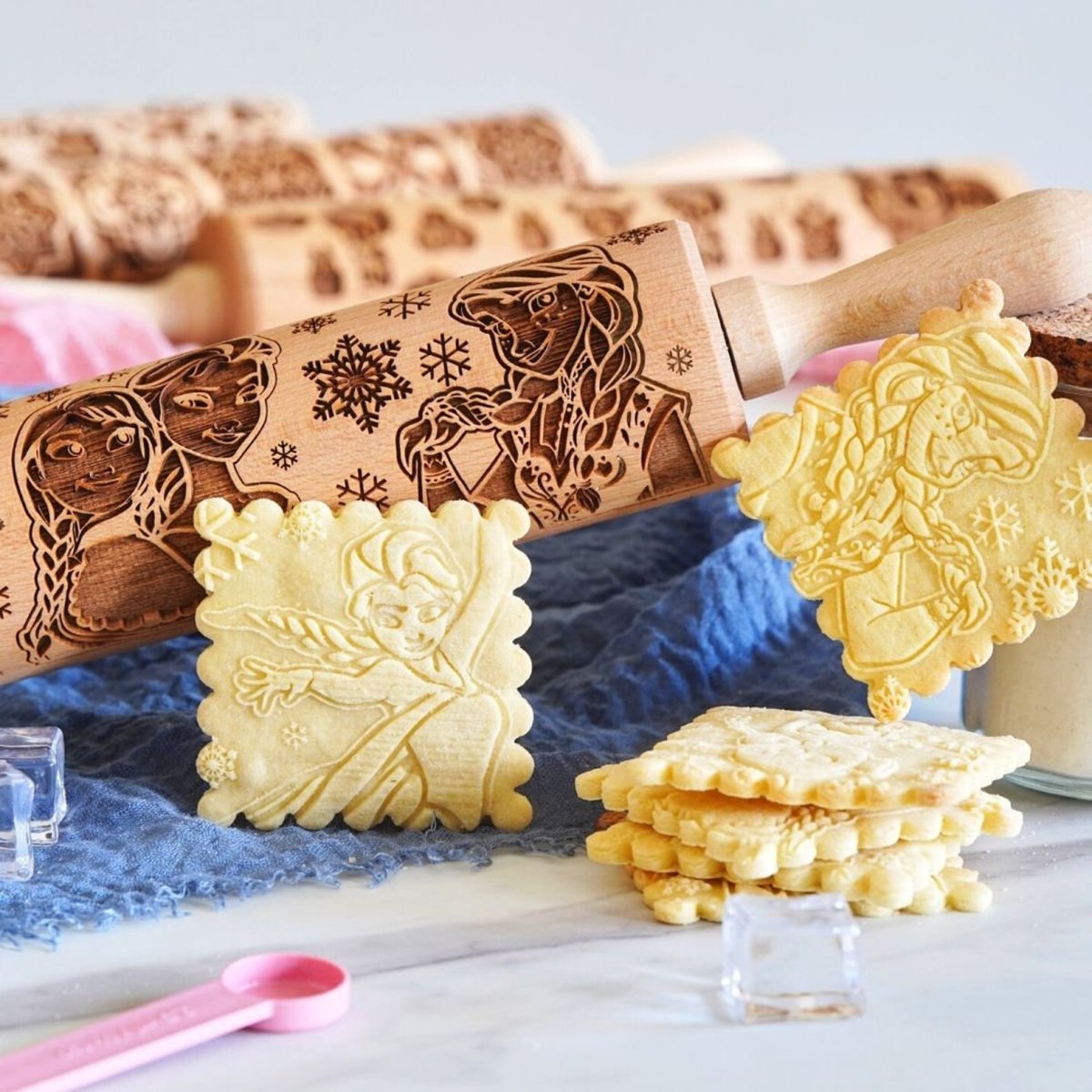 Elsa & Anna Rolling Pin - Pastrymade US