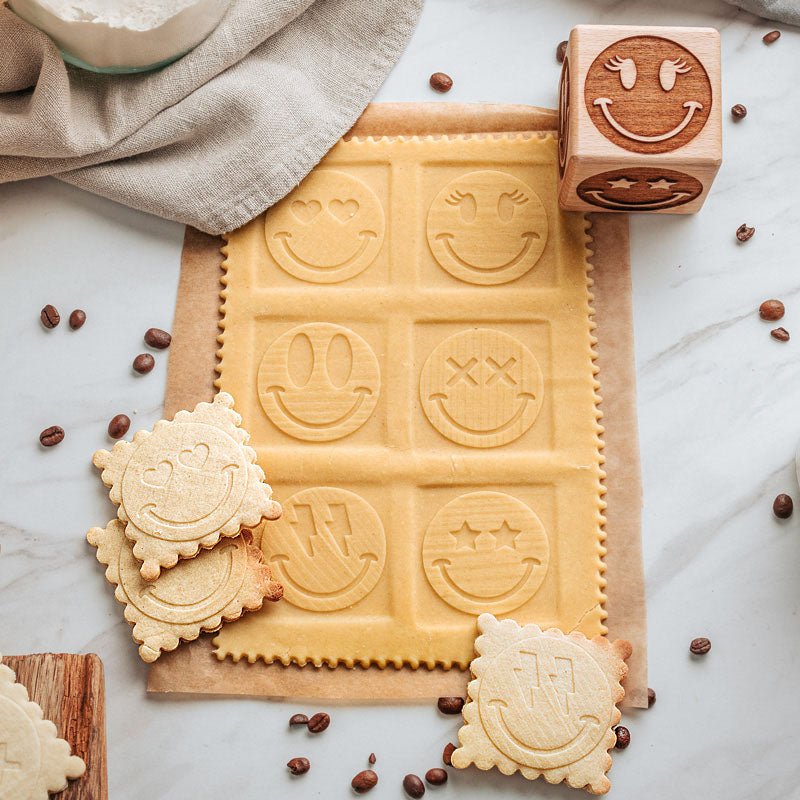 Emoji Cube - Pastrymade US